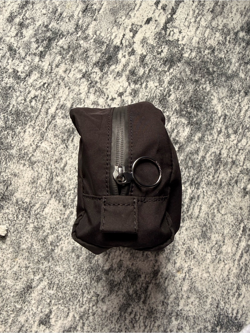 Off-White Makeup Bag - Picture 6 of 10